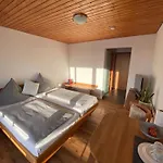 Charmantes Doppelzimmer In Perfekt Fuer Entspannung Und Naturerlebnisse *